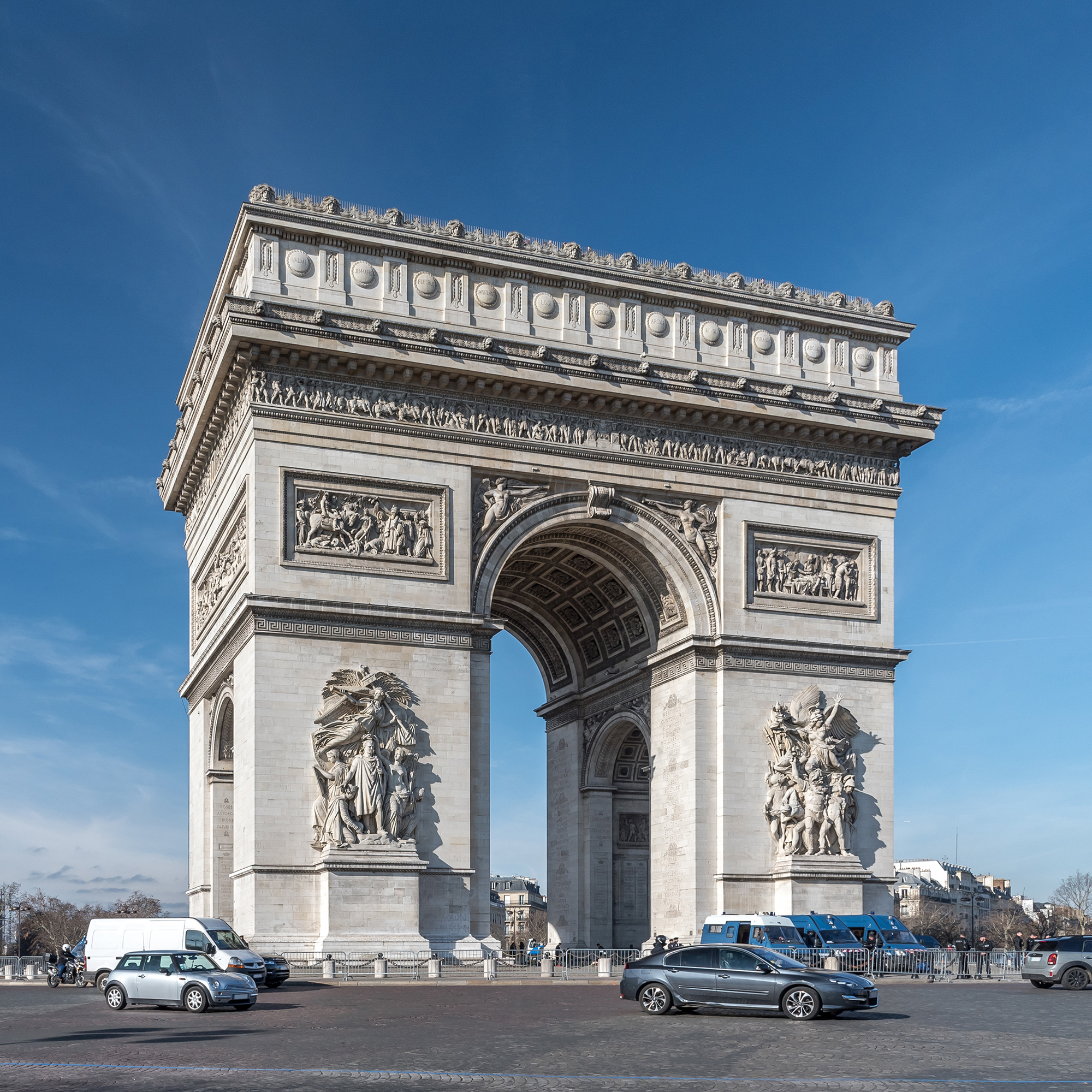 拿破崙的古羅馬情懷—仿傚古羅馬建築的法國巴黎凱旋門